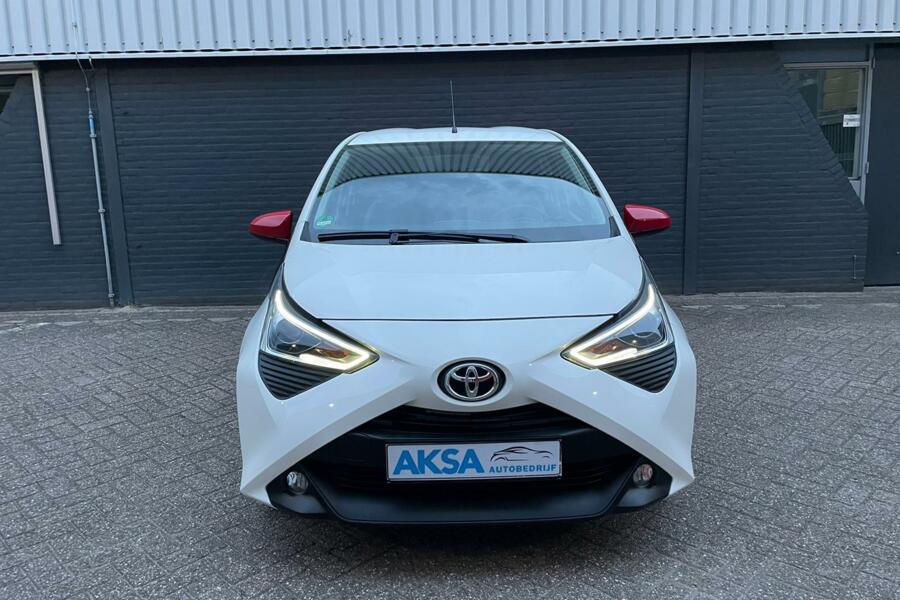 Toyota Aygo 1.0 VVT-i x-joy Camera Sportvelg 15 inch Airco