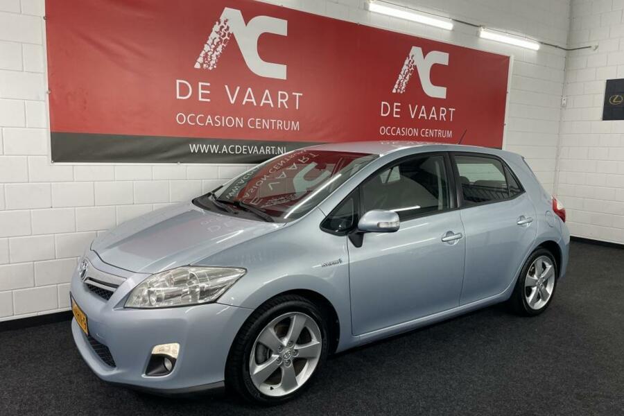 Toyota Auris 1.8 Full Hybrid Exe. - VERKOCHT!