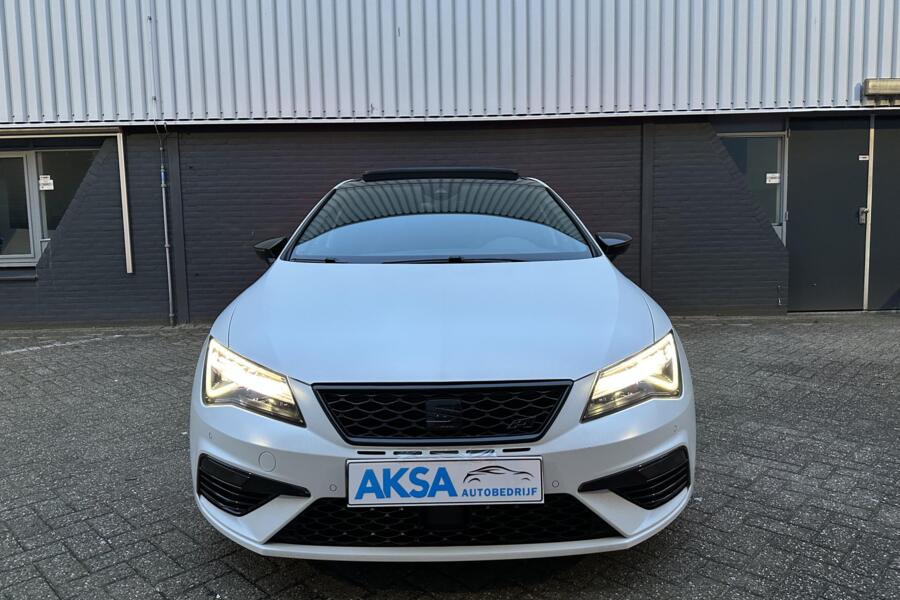 Seat Leon 2.0 TSI CUPRA 300pk | Pano | DSG | Navi | Camera | Garantie | LED | Sound