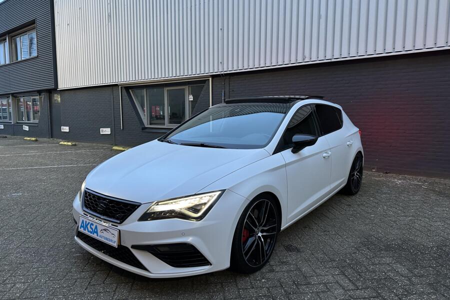 Seat Leon 2.0 TSI CUPRA 300pk | Pano | DSG | Navi | Camera | Garantie | LED | Sound