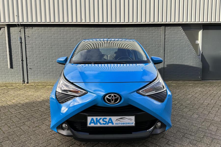 Toyota Aygo 1.0 x-Play BTW| AppleCarPlay  | Sportvelgen | Camera | Garantie