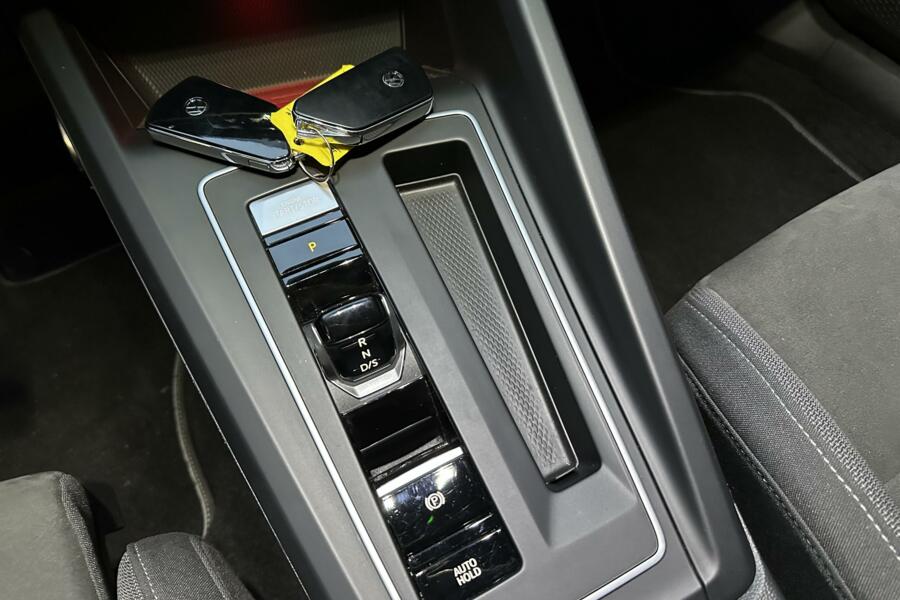 Volkswagen Golf 1.5 eTSI Style | DSG | Camera | Navi |