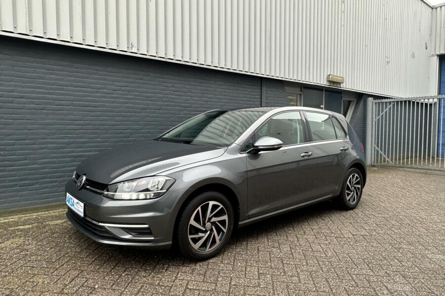 Volkswagen Golf 1.0 TSI DSG 110pk | DSG | Garantie | Front Assist | Stlvw | 16 inch Sportvelgen