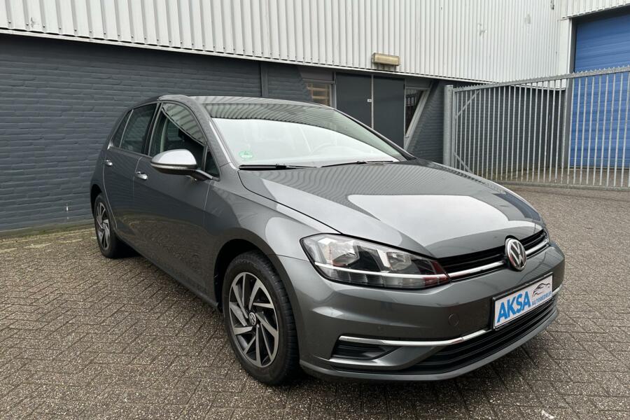 Volkswagen Golf 1.0 TSI DSG 110pk | DSG | Garantie | Front Assist | Stlvw | 16 inch Sportvelgen