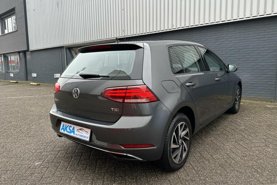 Volkswagen Golf 1.0 TSI DSG 110pk | DSG | Garantie | Front Assist | Stlvw | 16 inch Sportvelgen