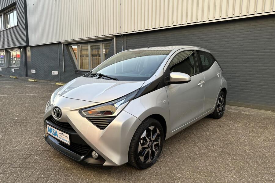 Toyota Aygo 1.0 VVT-i x-play | Automaat | Car Play | Camera | Sportvelgen | Garantie