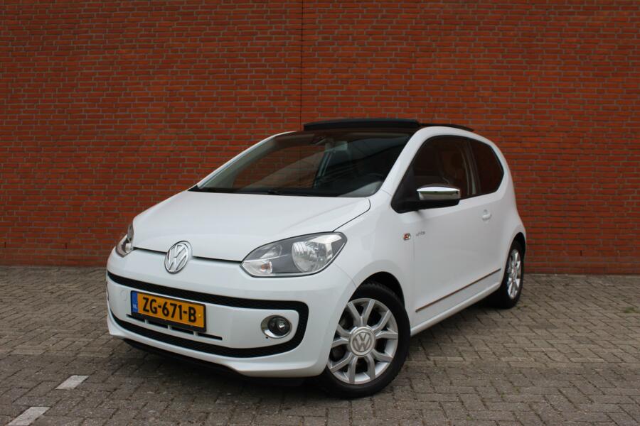 Volkswagen Up! 1.0 move up! PANO|STOELVERWARMING|AIRCO