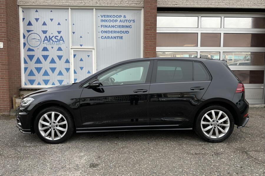 Volkswagen Golf 1.5 TSI 150pk R-Line | Led | Navi | Dynamic Light | 17 inch |