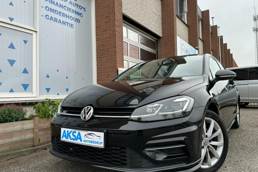 Volkswagen Golf 1.5 TSI 150pk R-Line | Led | Navi | Dynamic Light | 17 inch |