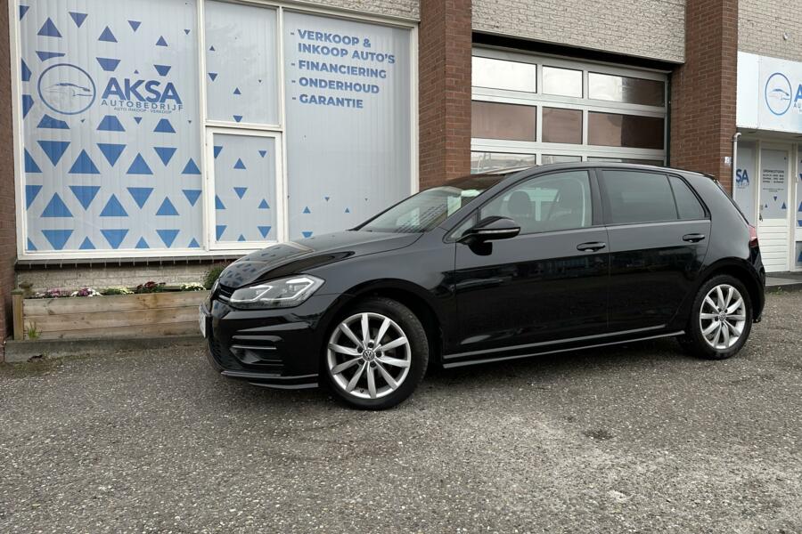 Volkswagen Golf 1.5 TSI 150pk R-Line | Led | Navi | Dynamic Light | 17 inch |