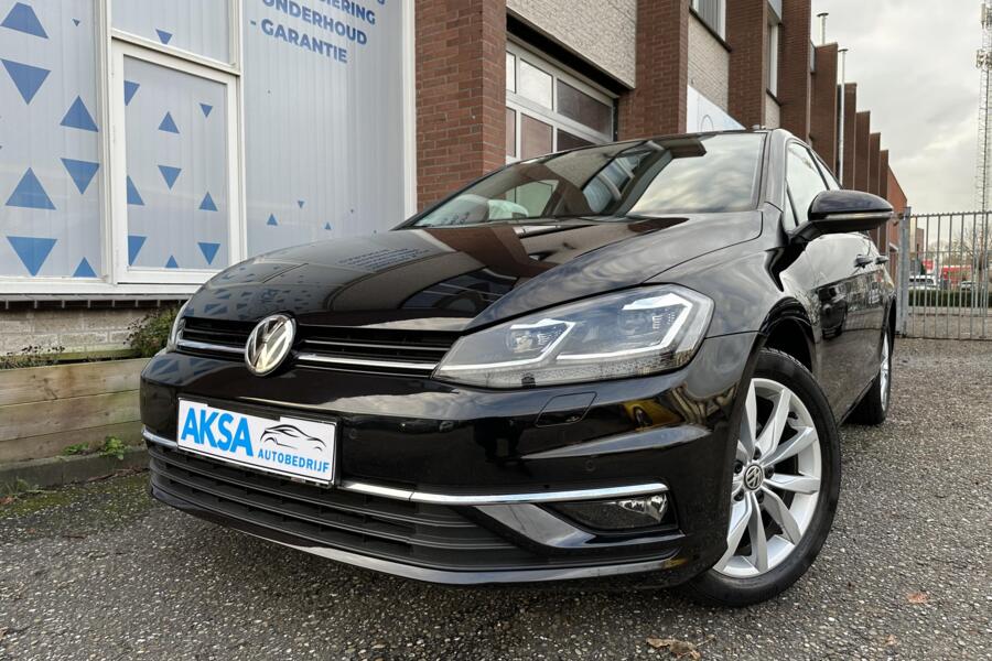 Volkswagen Golf 1.5 TSI Highline 150pk | Incl.btw | DSG | LED | Alcantara | Stoelmassage |