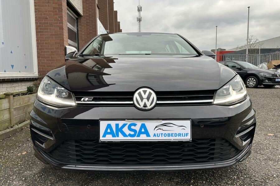Volkswagen Golf 1.5 TSI 150pk R-Line | DSG | Virtuele Cockpit | Keyless | Dynamic Light | Alcantara | Navi