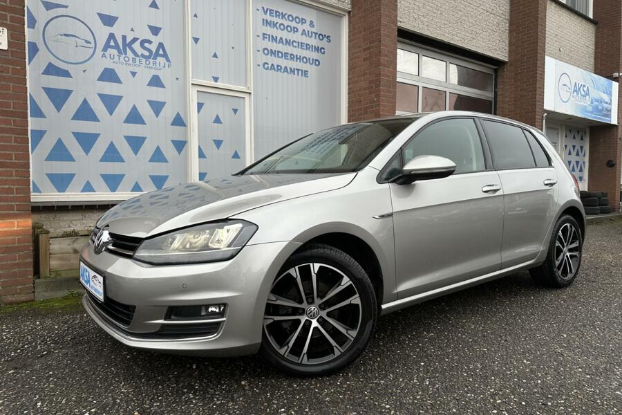 Volkswagen Golf 1.2 TSI Lounge 110pk | DSG | Xenon | 17 inch | Stlvw | Garantie