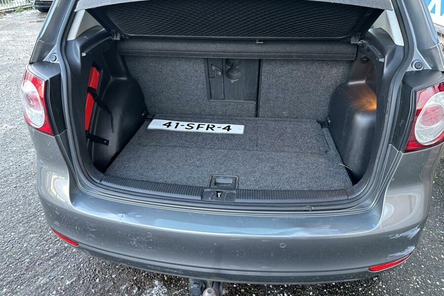 Volkswagen Golf Plus 1.2 TSI 105pk Highline | DSG | Dealer onderhouden | Inparkeren | Trekhaak