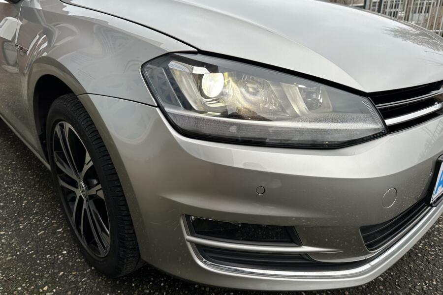 Volkswagen Golf 1.2 TSI Lounge 110pk | DSG | Xenon | 17 inch | Stlvw | Garantie