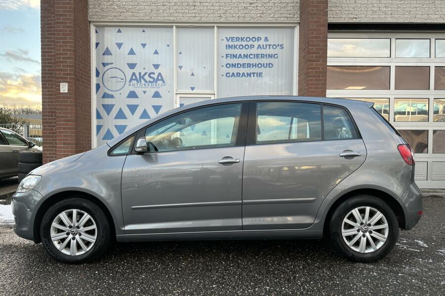 Volkswagen Golf Plus 1.2 TSI 105pk Highline | DSG | Dealer onderhouden | Inparkeren | Trekhaak