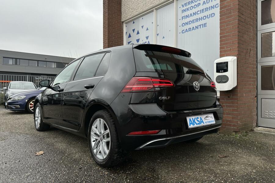 Volkswagen Golf 1.0 TSI 110pk Highline | Pano | DSG | Navi | Alcantara