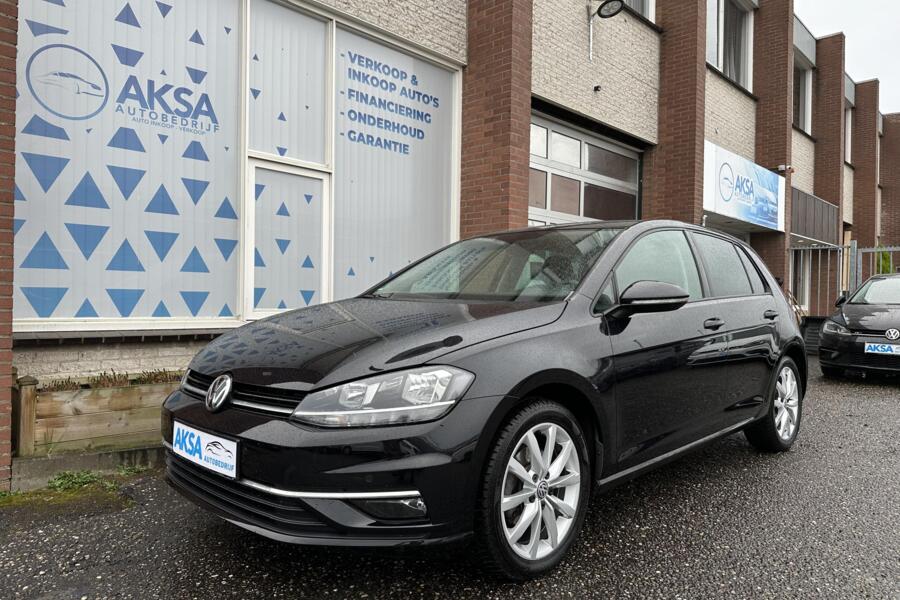 Volkswagen Golf 2.0 TDI 150 pk | DSG | Digitale Cockpit | Camera | Alcantara | 17 inch