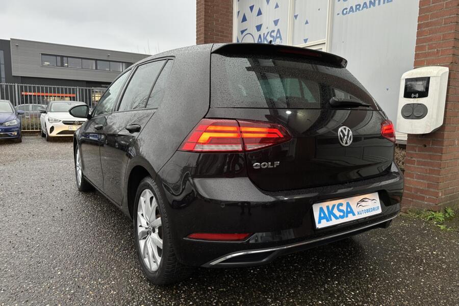 Volkswagen Golf 2.0 TDI 150 pk | DSG | Digitale Cockpit | Camera | Alcantara | 17 inch