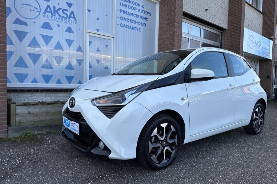 Toyota Aygo 1.0 X-Play | Automaat | Sportvelg 15inch | Camera | Gratis Garantie | Airco
