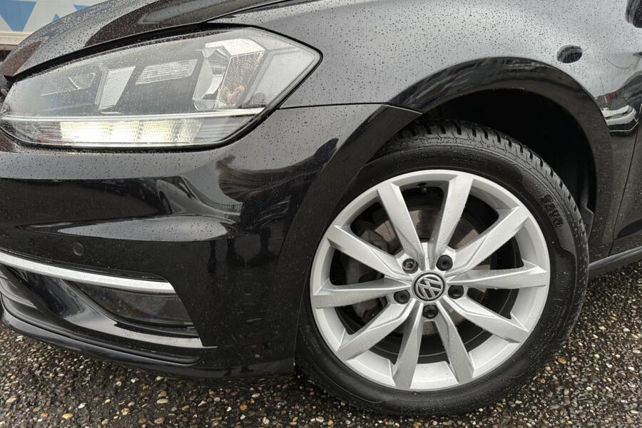 Volkswagen Golf 2.0 TDI 150 pk | DSG | Digitale Cockpit | Camera | Alcantara | 17 inch