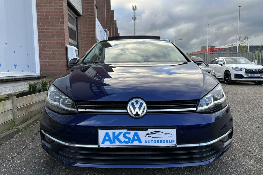 Volkswagen Golf 1.5 TSI 150pk | Pano | DSG | Verlaagd | Virtuele Cockpit | Leder | Sportmodus |