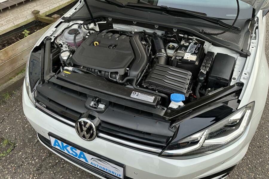 Volkswagen Golf 1.5 TSI 150pk 2x R-Line DSG |18inch | ACC | Car Play | Alcantara | Gratis Garantie