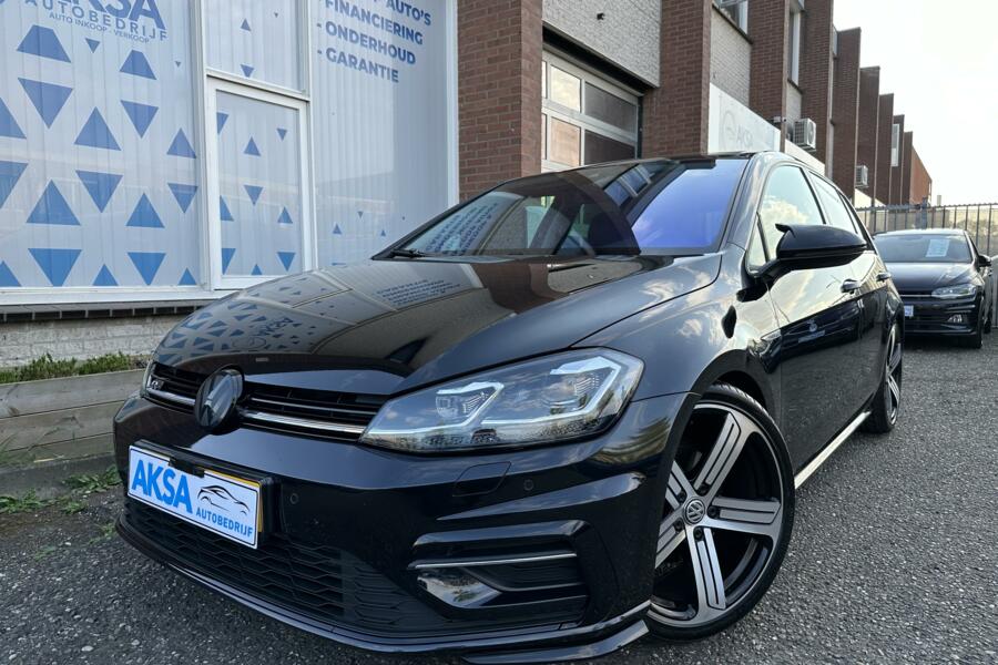 Volkswagen Golf 1.5 TSI R-Line | Pano DSG Virtuele Cockpit Keyless Massage Dynaudio LED Garantie