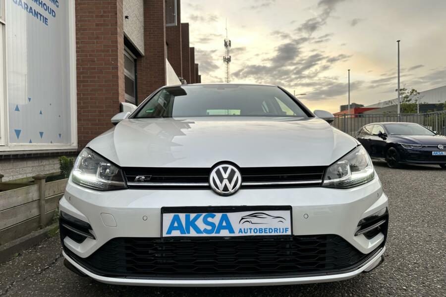 Volkswagen Golf 1.5 TSI 150pk 2x R-Line DSG |18inch | ACC | Car Play | Alcantara | Gratis Garantie