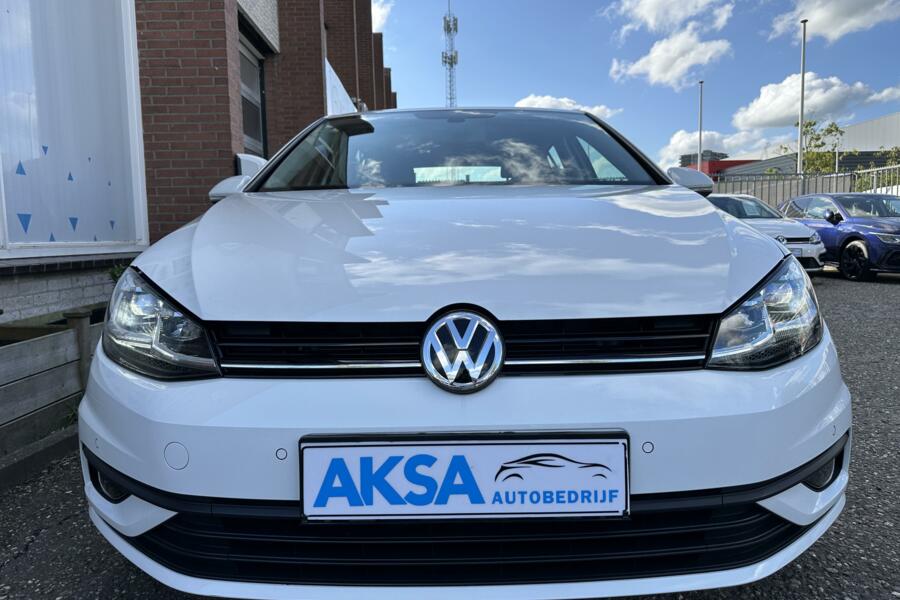 Volkswagen Golf 1.5 TSI Bluemotion LED/17inch/Alcantara/Stlvw/Climatic/Garantie