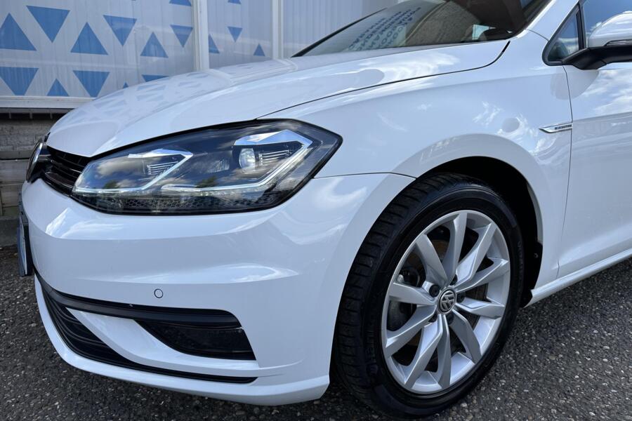 Volkswagen Golf 1.5 TSI Bluemotion LED/17inch/Alcantara/Stlvw/Climatic/Garantie