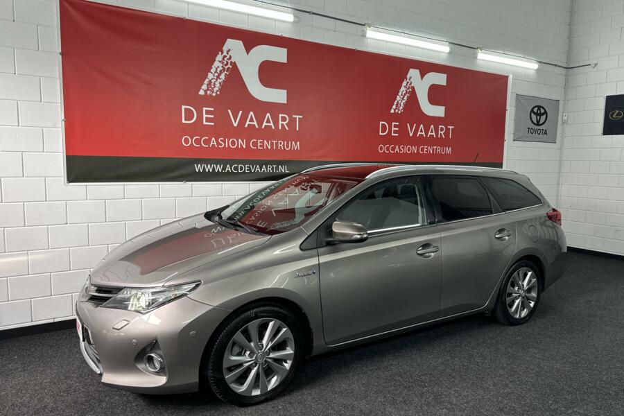 Toyota Auris 1.8 Hybrid Executive - VERKOCHT!