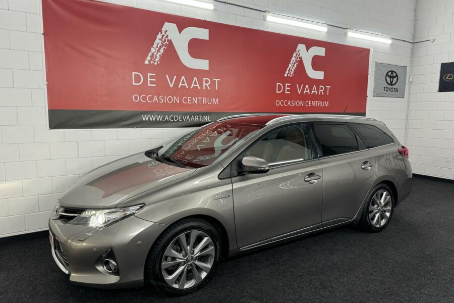 Toyota Auris 1.8 Hybrid Executive - VERKOCHT!
