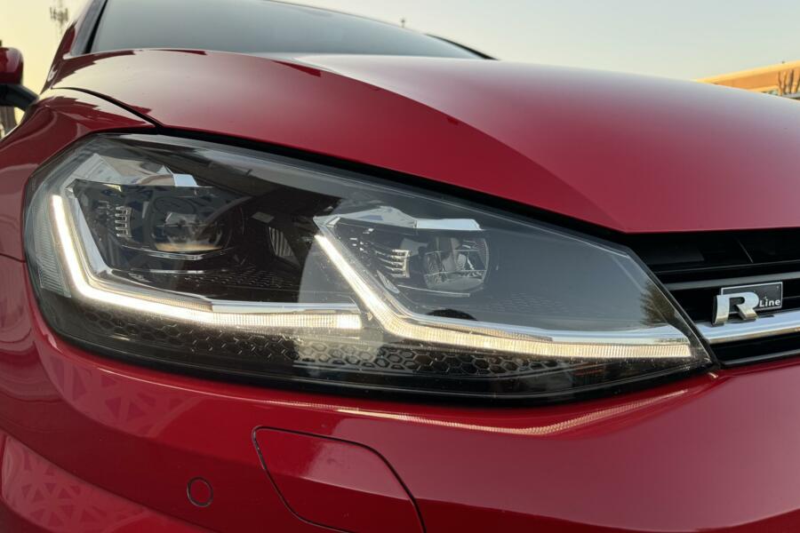 Volkswagen Golf Variant 1.5 TSI 150pk 3x R-Line DSG/VirtueleCockpit/Camera/Blindspot/LaneAssist/LED/Garantie