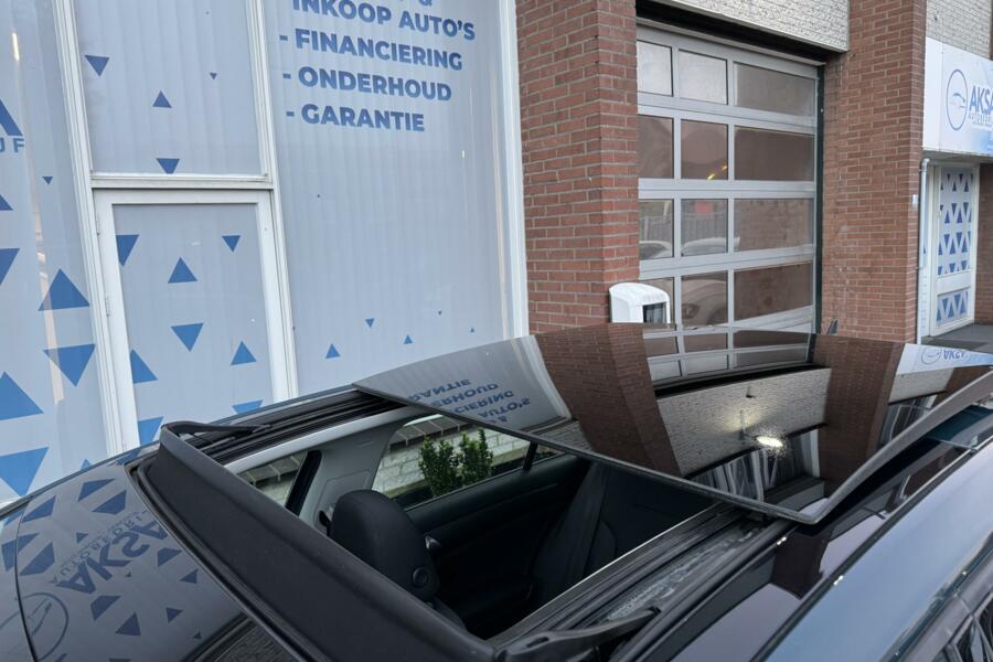 Volkswagen Golf 1.4 TSI Highline 125pk Pano/DSG/Led/Navi/DynamicLight/Draadloos/Garantie