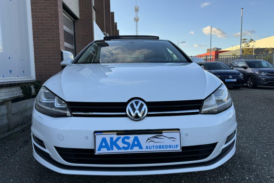 Volkswagen Golf 1.4 TSI Highline Pano/DynamicLight/Xenon/Massage/Leder/Cruise/Stlvw/Garantie