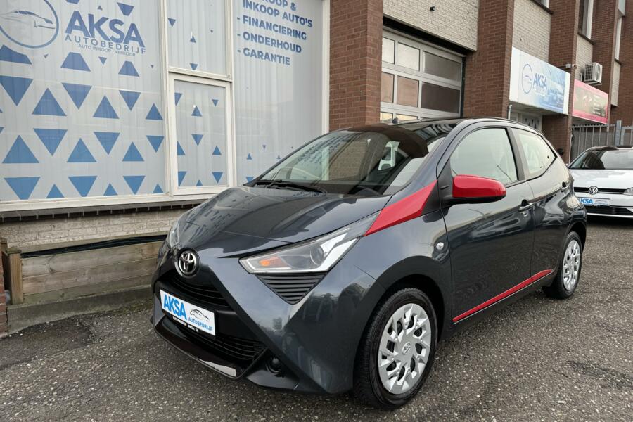 Toyota Aygo 1.0 VVT-i x-play Automaat/CarPlay/Camera/Garantie/Airco
