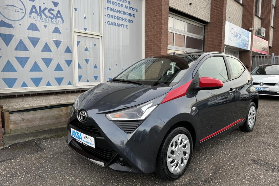 Toyota Aygo 1.0 VVT-i x-play 72pk Automaat/Camera/CarPlay/Garantie/Bluetooth/