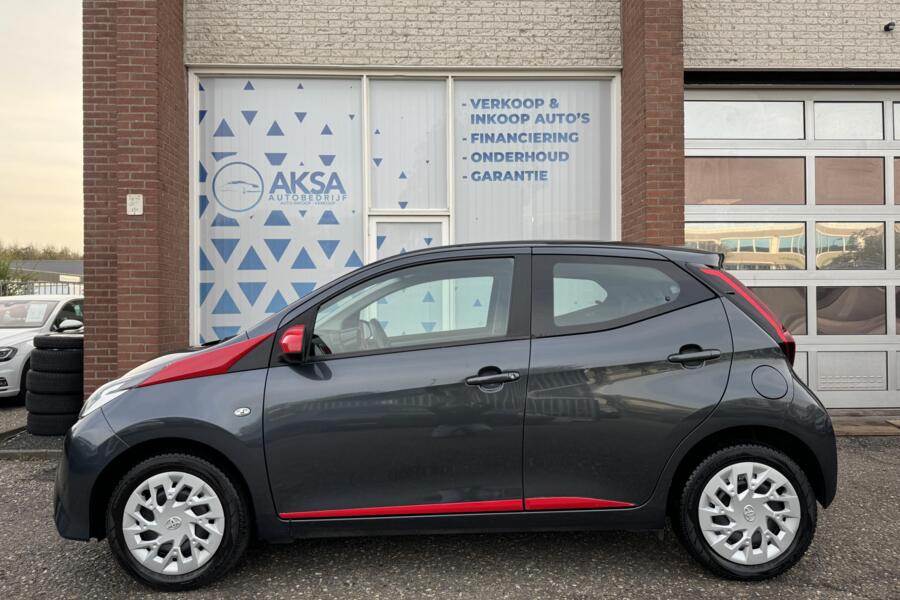 Toyota Aygo 1.0 VVT-i x-play 72pk Automaat/Camera/CarPlay/Garantie/Bluetooth/