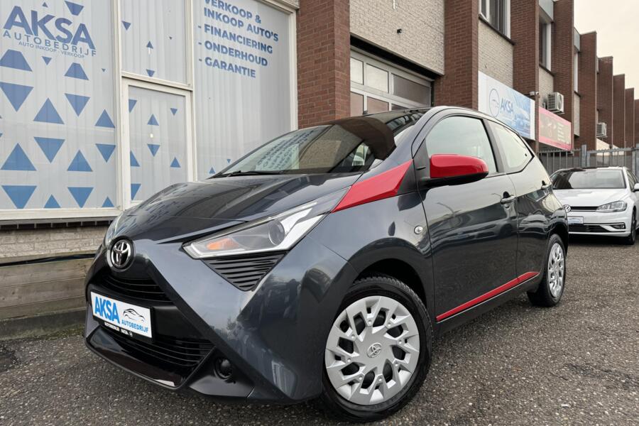 Toyota Aygo 1.0 VVT-i x-play 72pk Automaat/Camera/CarPlay/Garantie/Bluetooth/