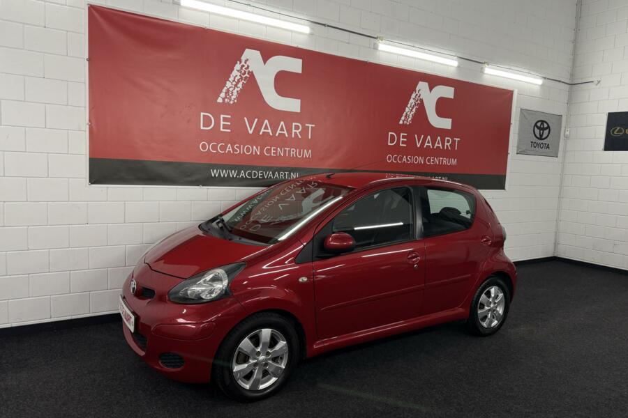 Toyota Aygo 1.0-12V Aspiration Red - VERKOCHT!