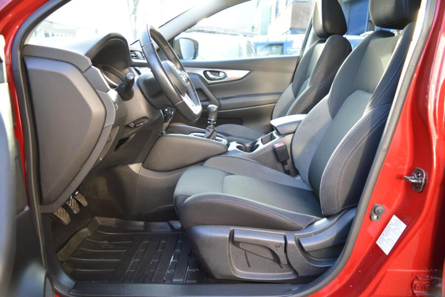 Nissan Qashqai 1.3 DIG-T N-Connecta/Pano/Navi/360 Camera/Pdc