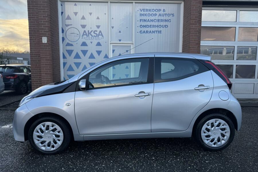 Toyota Aygo 1.0 VVT-i x-play Automaat 72pk Airco/Bluetooth/Garantie/