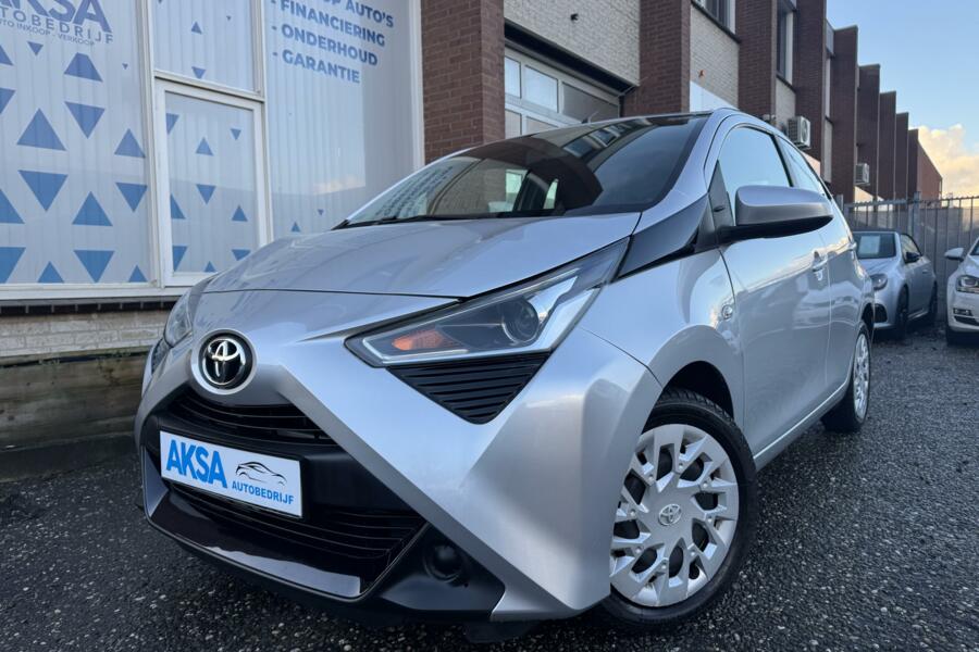 Toyota Aygo 1.0 VVT-i x-play Automaat 72pk Airco/Bluetooth/Garantie/