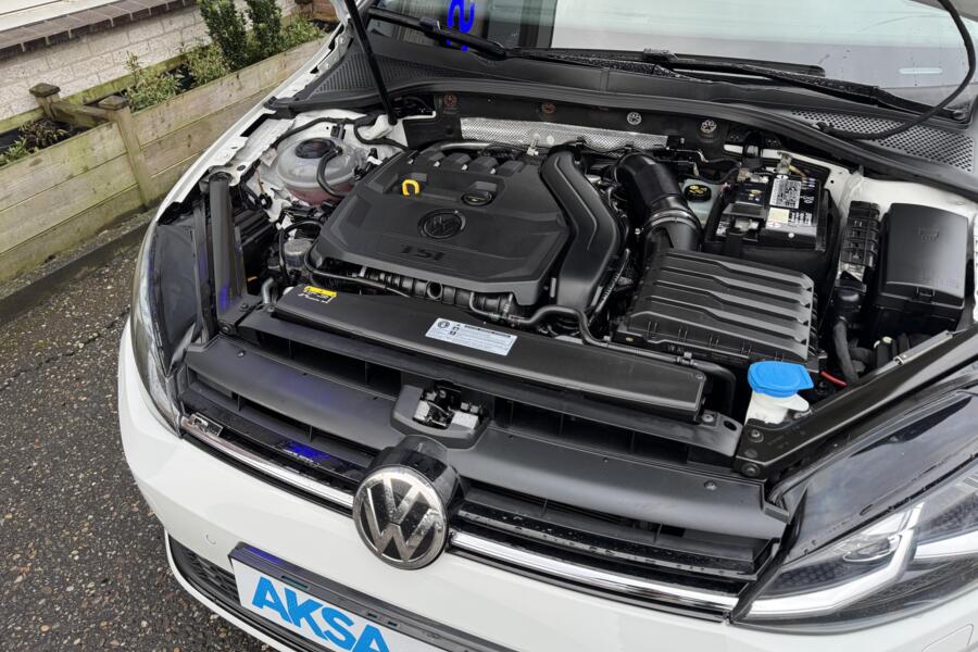 Volkswagen Golf 1.5 TSI 150pk R-Line ACC DSG Alcantara Navi DynamicLight Garantie Stlvw
