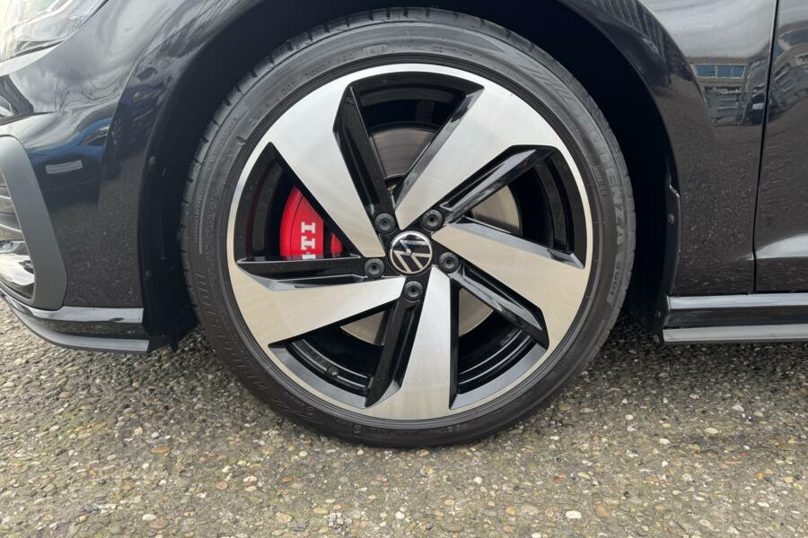 Volkswagen Golf 2.0 TSI GTI 245pk Performance Blindspot ACC LaneAssist 18inch DigitalCockpit Garantie Laneassist