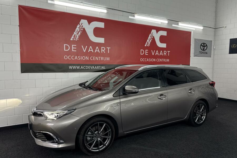 Toyota Auris 1.8 Hybrid Executive - VERKOCHT!