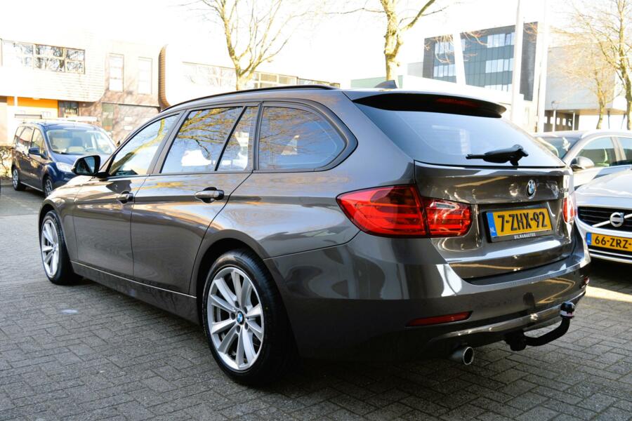 BMW 3-serie Touring 316i High Executive/Leder/Pano/Navi/Pdc!