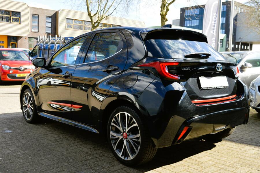 Toyota Yaris 1.5 Hybrid GR Sport/Pano/Leder/Head up/Adaptive