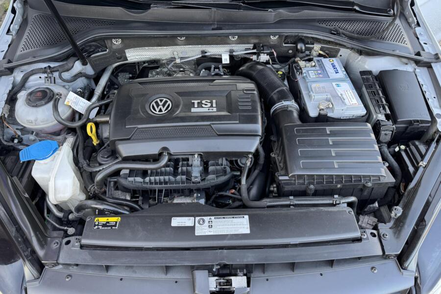 Volkswagen Golf 2.0 TSI 310pk 4Motion R Pano DSG Akra Blindspot LaneAssist ACC Alcantara DigitaleCockpit Keyless Garantie